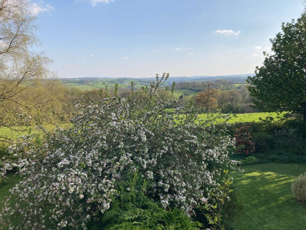 East Hillerton House * Crediton